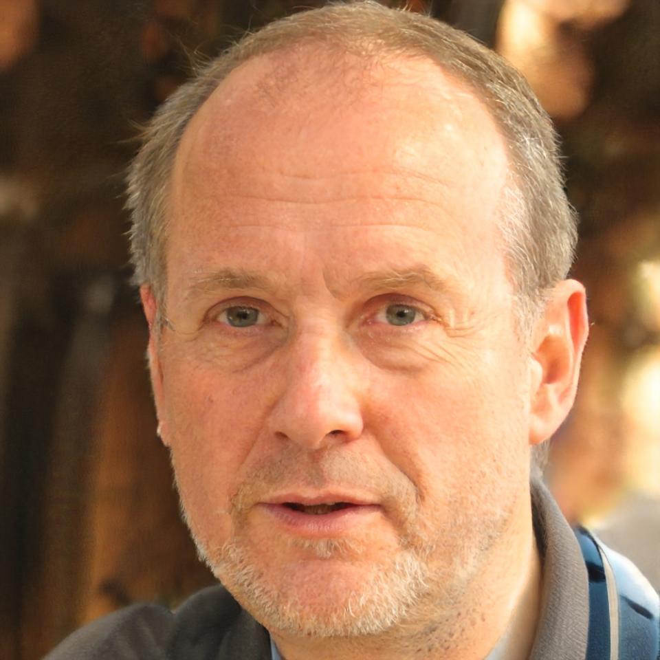 Portrait of Rui Nakamura, Student Support Advisor